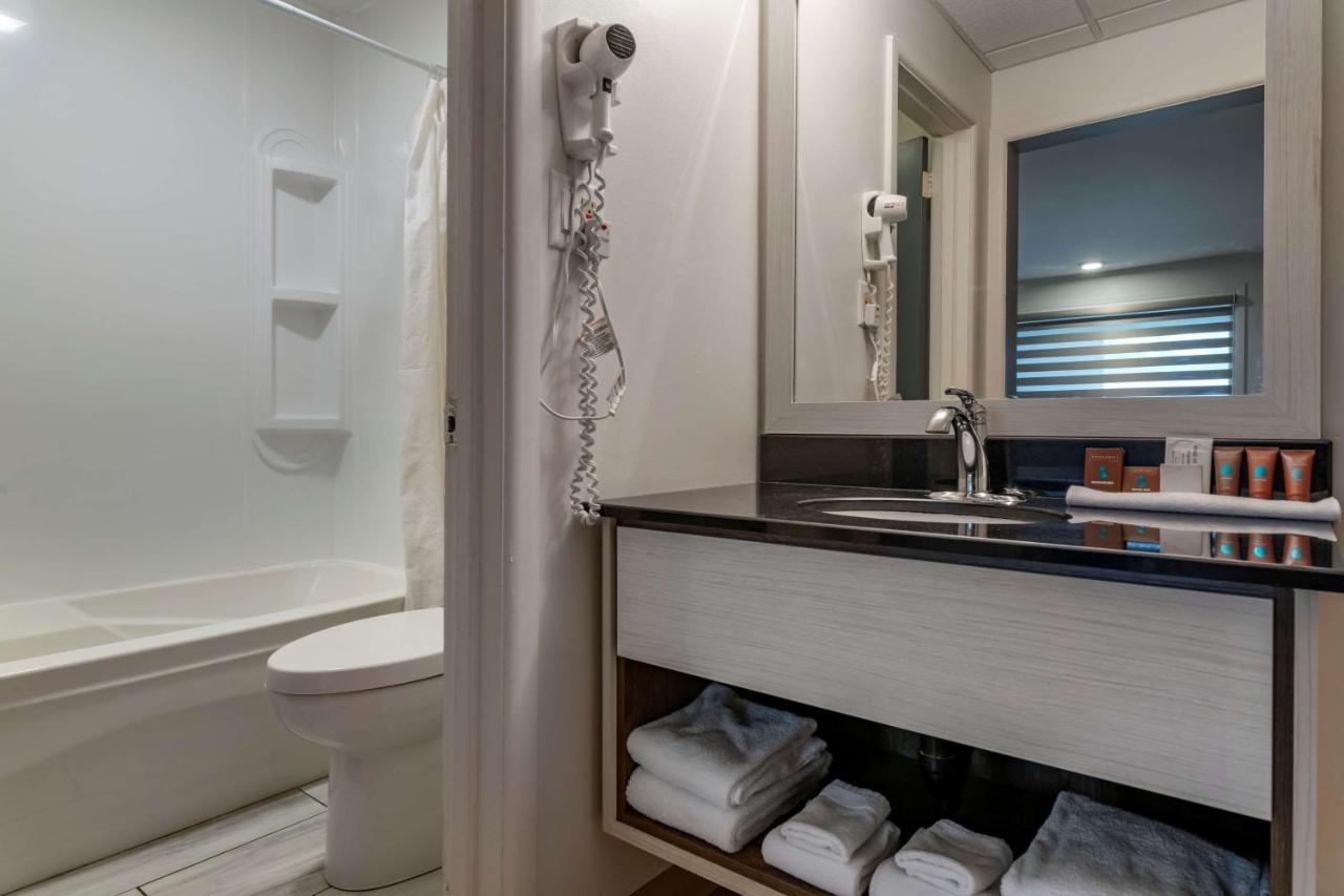 Dannys Hotel Suites; Surestay Collection By Best Western Beresford Exterior foto